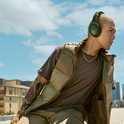 NEW Bose QuietComfort Wireless Noise Cancelling Headphones, Bluetooth Over Ear Headphones with Up To 24 Hours of Battery Life, Cypress Green - Limited Edition