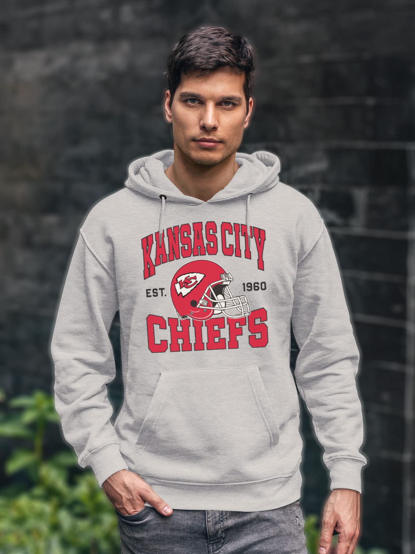 Junk Food Clothing x NFL - Kansas City Chiefs - Team Helmet - Unisex Adult Pullover Fleece Hoodie for Men and Women - Size X-Large