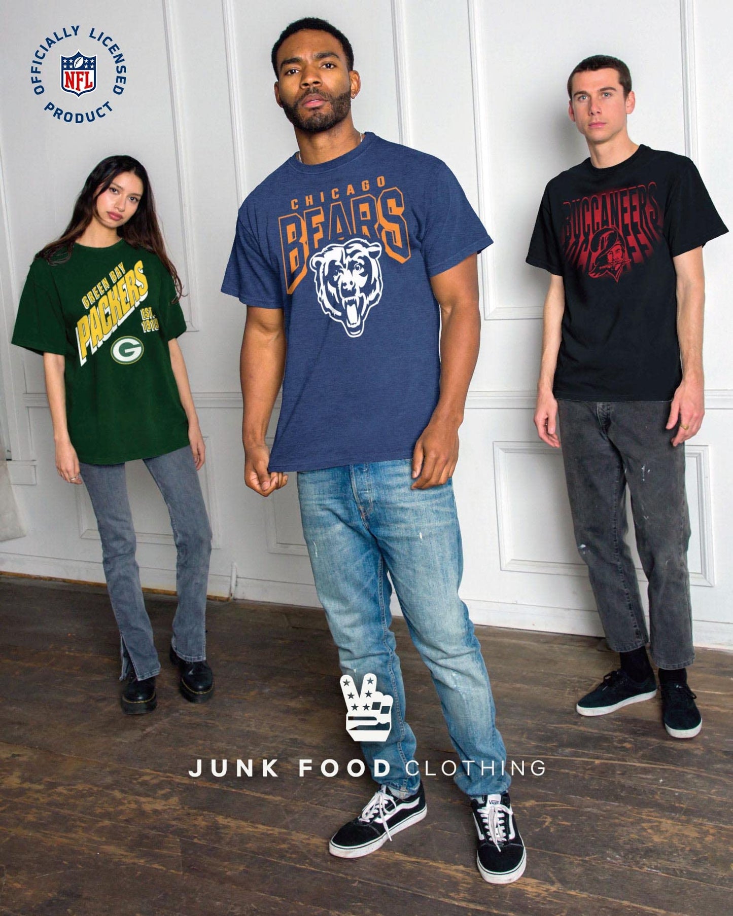 Junk Food Clothing x NFL - Green Bay Packers - Bold Logo - Unisex Adult Long Sleeve T-Shirt for Men and Women - Size Small