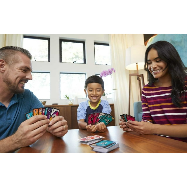 UNO Flip! Card Game for Kids, Adults & Family Night with Double-Sided Cards, Light & Dark