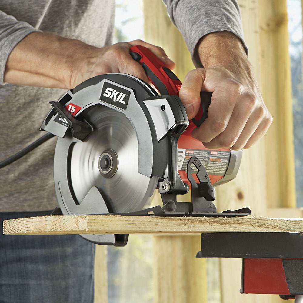 15 AMP CIRCULAR SAW