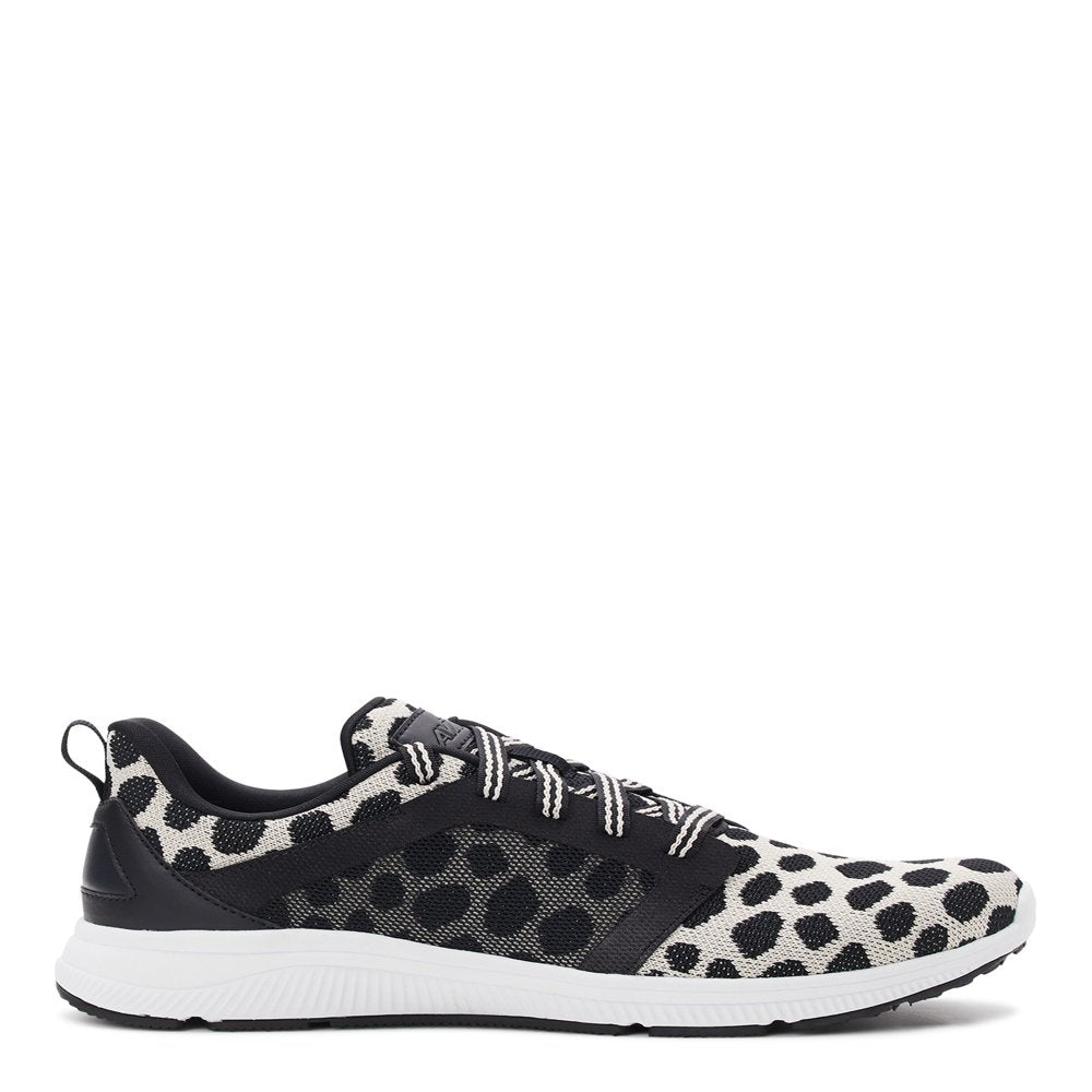 Avia Women's Deluxe Sneaker